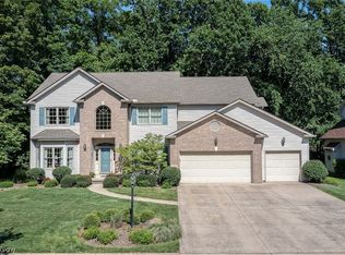 17305 Woodlawn Ct, Strongsville, OH
