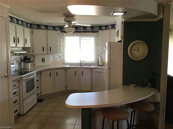 3rd image of 11678 Prairie Dr