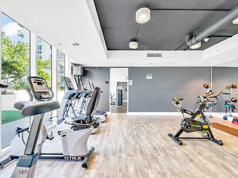 1861 NW South River Dr #1501 — Photo 36