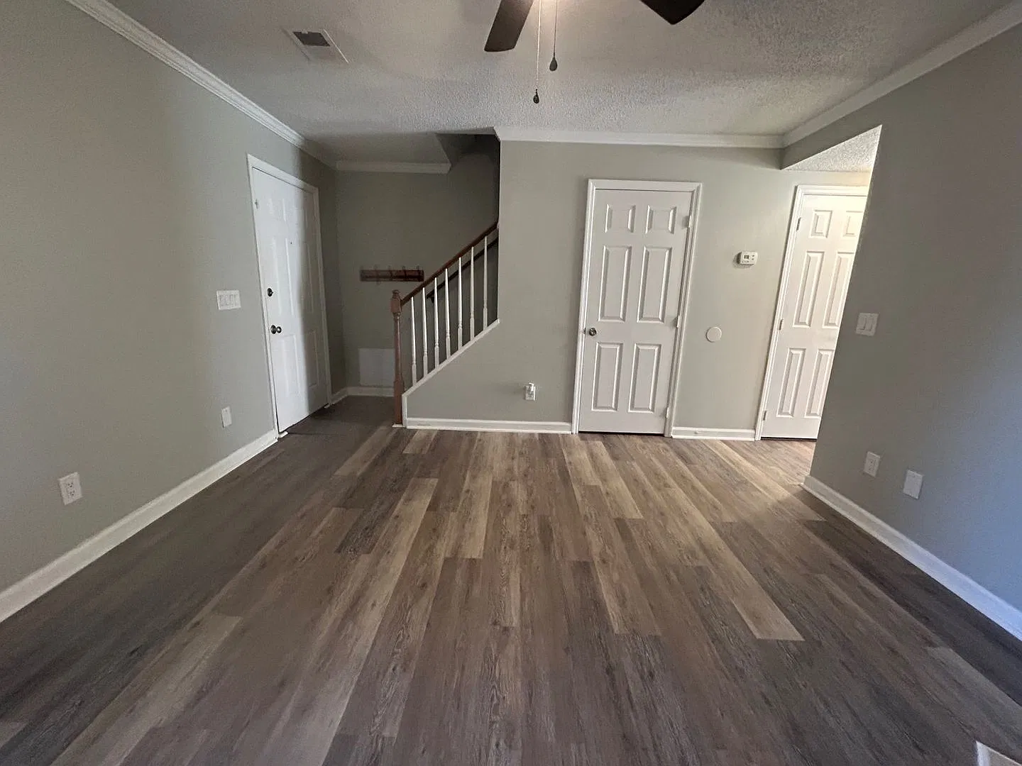 West Columbia Townhome Convenient To Airport, Lexington, and Downtown Columbia — Photo 2