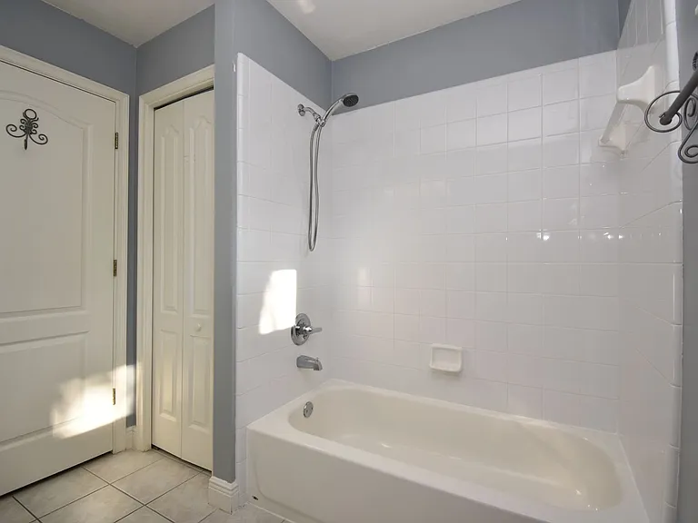 2414 SW 98th Dr — Photo 19
