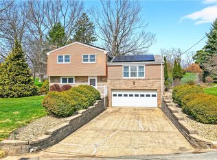 434 Elmhurst Dr, Belle Vernon, PA 15012