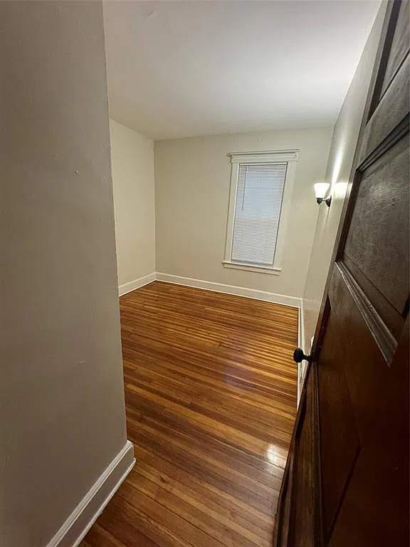 3 bed, 1030 sqft, $1,450 — Photo 4