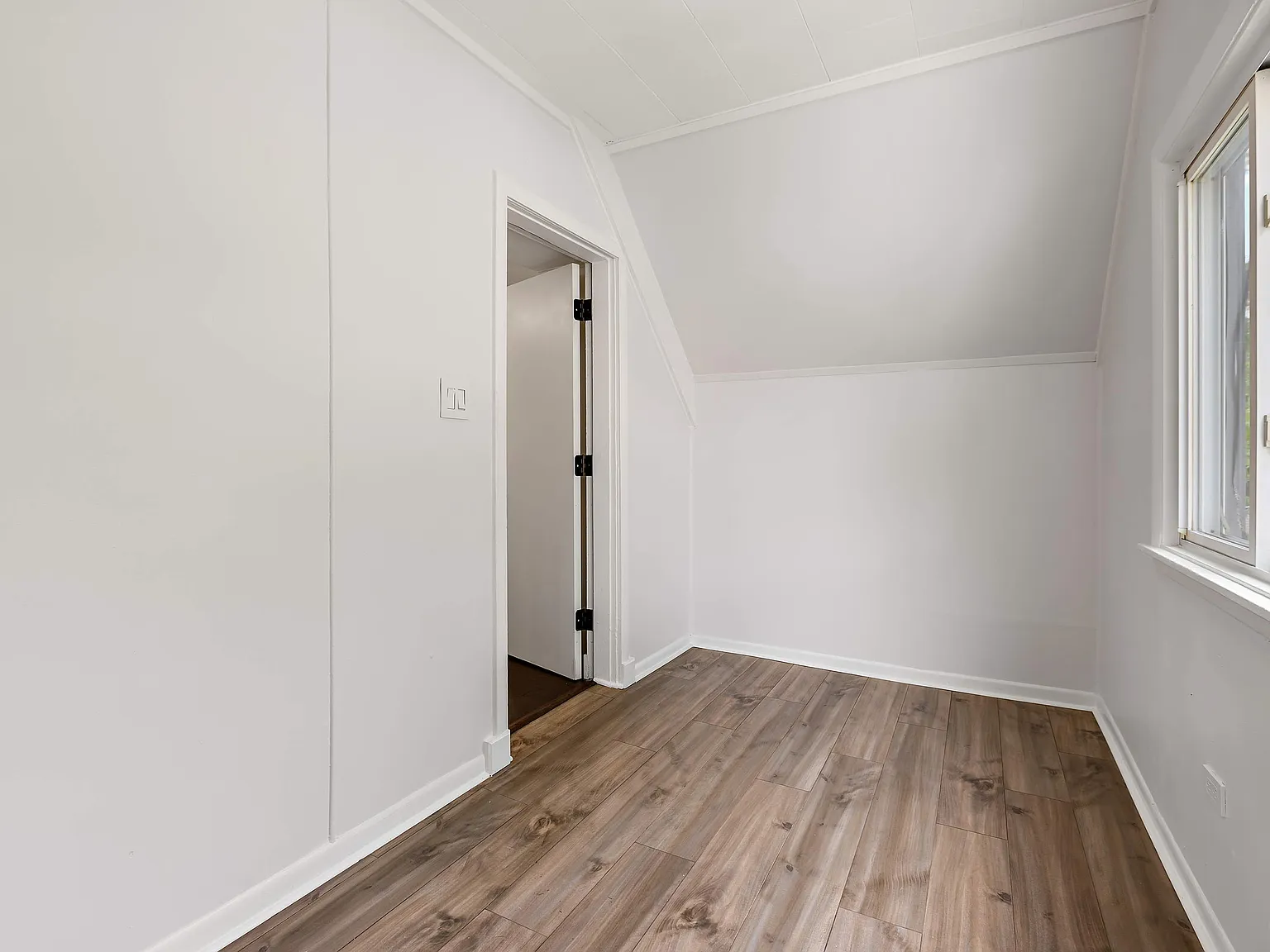 2 bed, $2,000 — Photo 1