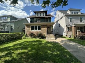 24 Red Jacket Pkwy, Buffalo, NY