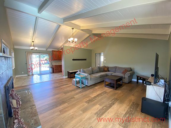4th image of 220 Estates Dr
