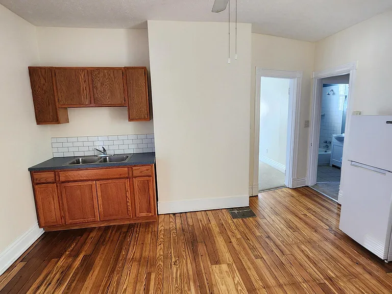 1005 Milton St #2 — Photo 16