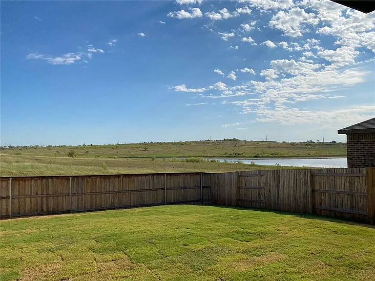 670 Pepperbark Loop — Photo 24