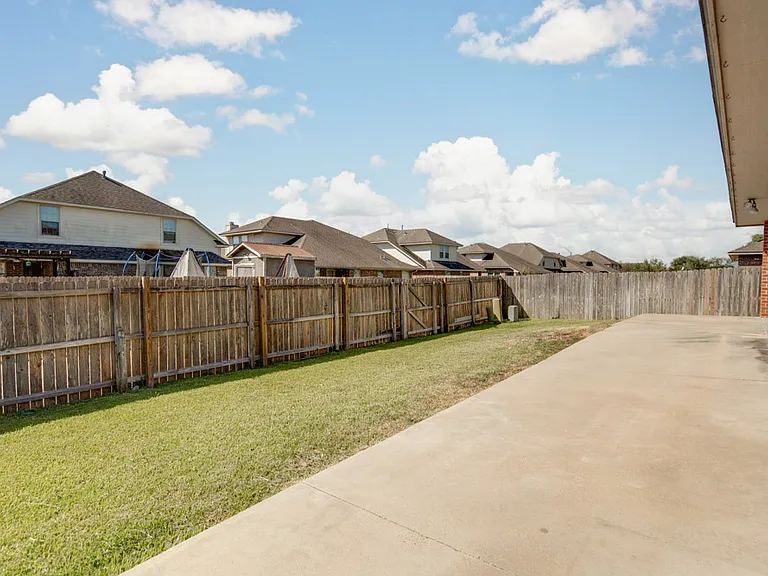 914 Dove Landing Ave — Photo 27