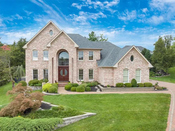 12706 Wynfield Pines Ct, Saint Louis, MO 63131