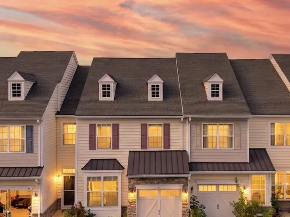 16 Morris Ln, Cranbury, NJ 08512