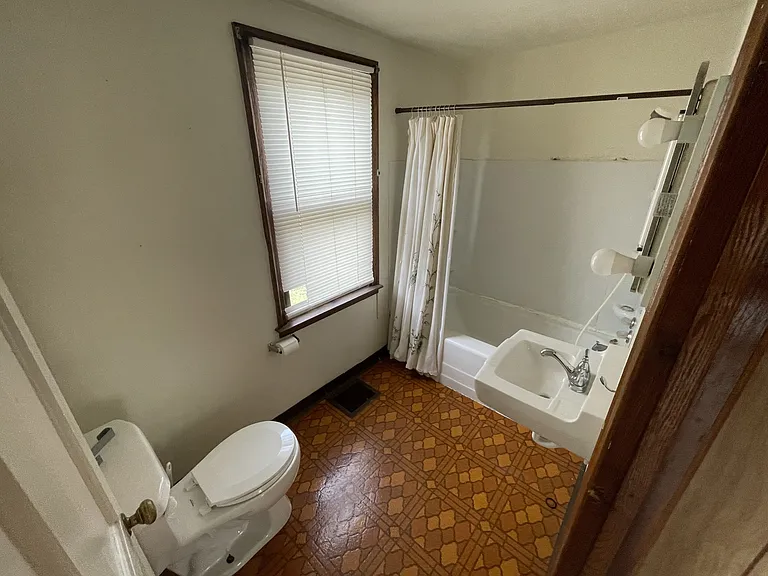437 Fountain St #1 — Photo 2