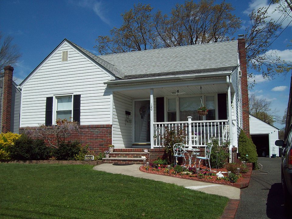Charming and Immaculate