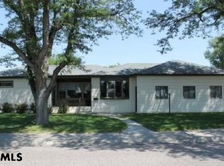 1701 Avenue J, Scottsbluff, NE 69361