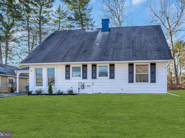 10 Meadowlark Ln, Willingboro, NJ 08046