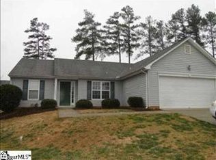 249 Kittiwake Ln, Boiling Springs, SC 29316