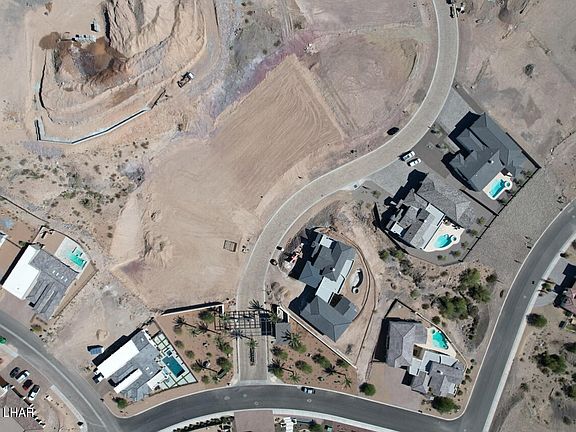 2nd image of 3056 Camino De La Enclave