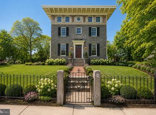 3-5 E Chestnut Hill Ave, Philadelphia, PA 19118