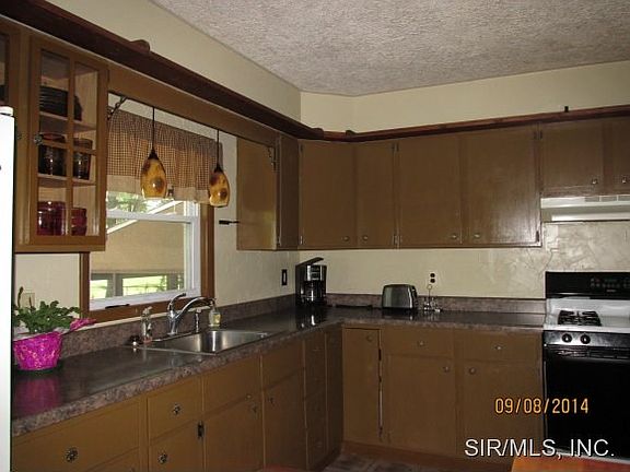 Kitchen counter wlovely view