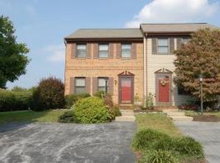 52 Laurie Ln, Lititz, PA 17543