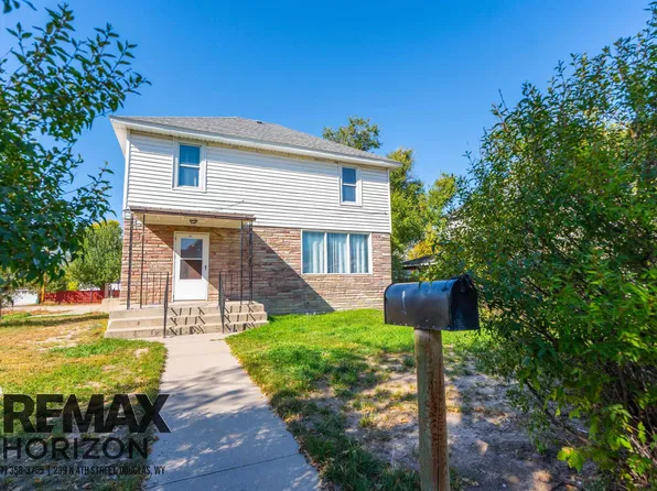 318 N 4th St, Douglas, WY 82633