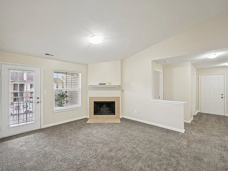 Bayberry Place Apartments — Photo 33
