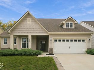 2560 Lanai Ln, Greenwood, IN 46143