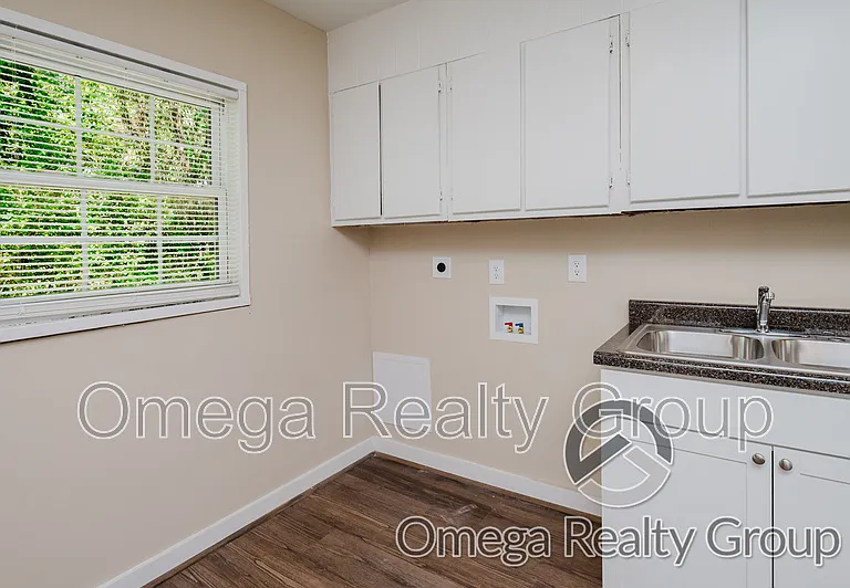 12 E Clay St — Photo 14
