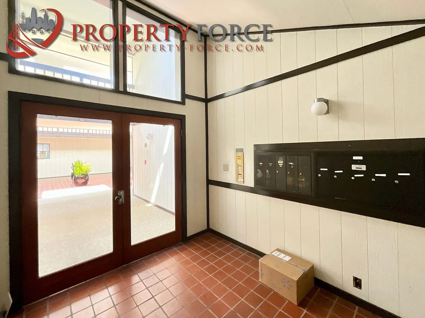 414 Laurel Ave - 2 Bed, 2 Bath Condo Available Now! — Photo 1
