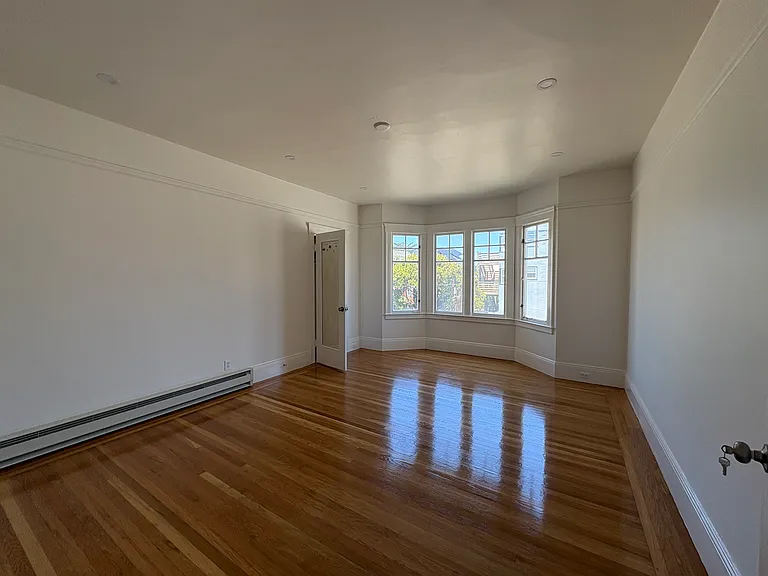 1803 Judah St #1 — Photo 2