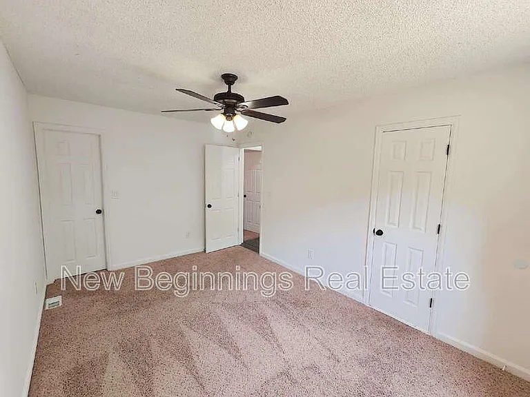 3415 Kirkwood Dr — Photo 10