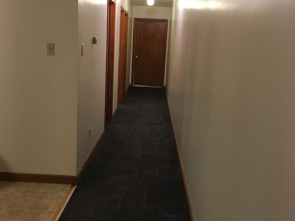 919A Hallway