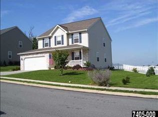 610 Harvest Dr, Dallastown, PA 17313