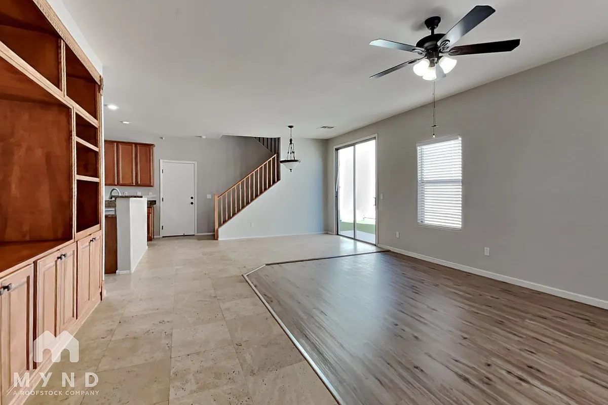 Building Photo - 1348 S Loback Ln
