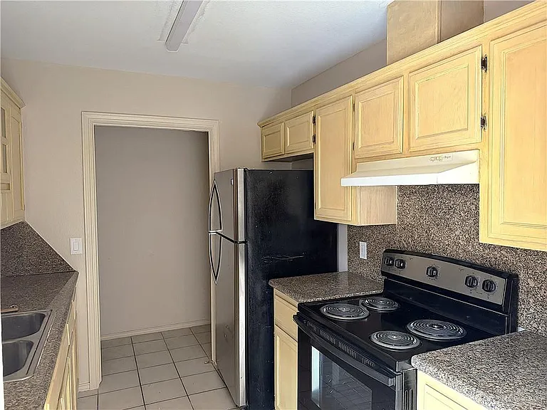 716 Mynah Ave #3 — Photo 10
