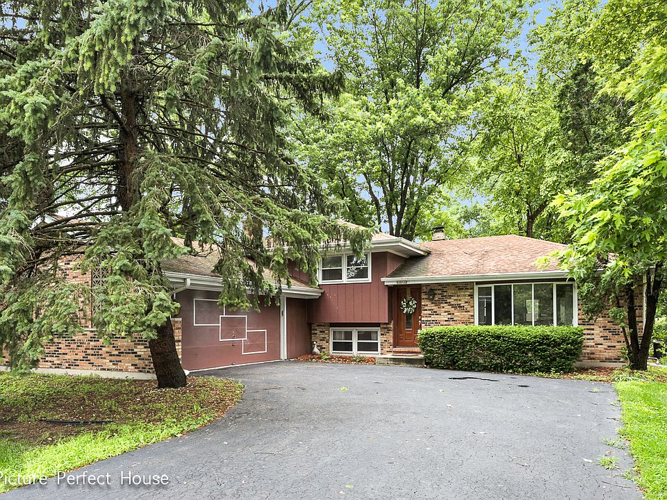 1st image of 11S612 McGrath Ln