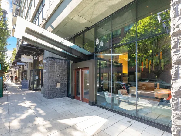 1025 NW Couch St Unit 1018, Portland, OR 97209