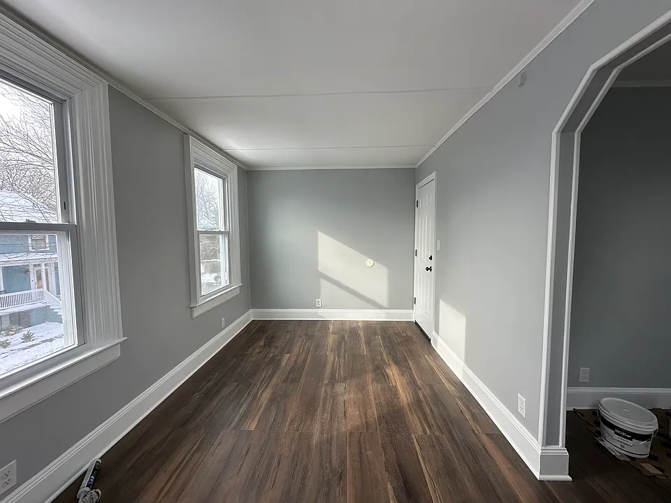 Cozy living space -- will fit full size bed and loveseat long window wall,