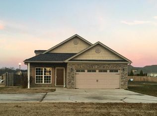 8100 Bluegill Cir, Ooltewah, TN 37363