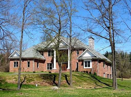1st image of 5299 N Meadow Ct