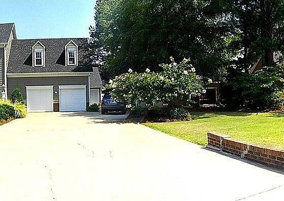 2nd image of 4526 Country Club Dr N