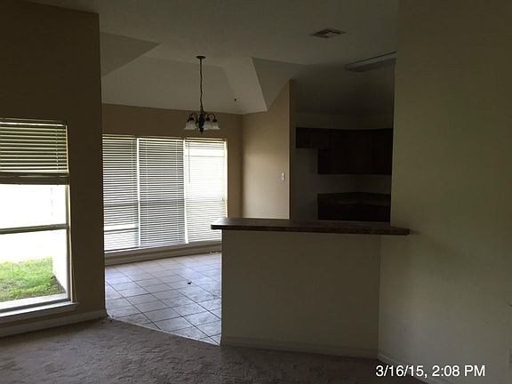 2nd image of 112 Cottage Grove Dr