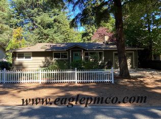 6397 McEwan Rd, Lake Oswego, OR 97035