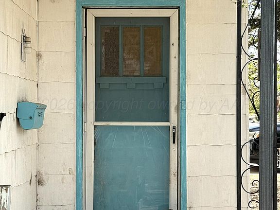 4th image of 806 N Frost St