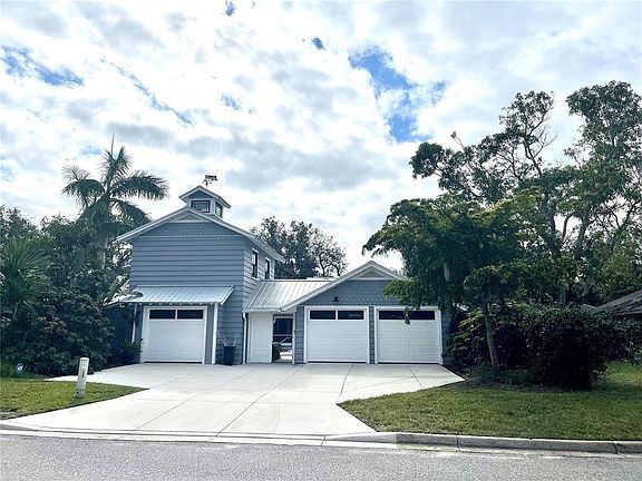 2nd image of 1731 Seminole Dr