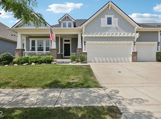 13696 Woodside Hollow Dr, Carmel, IN 46032