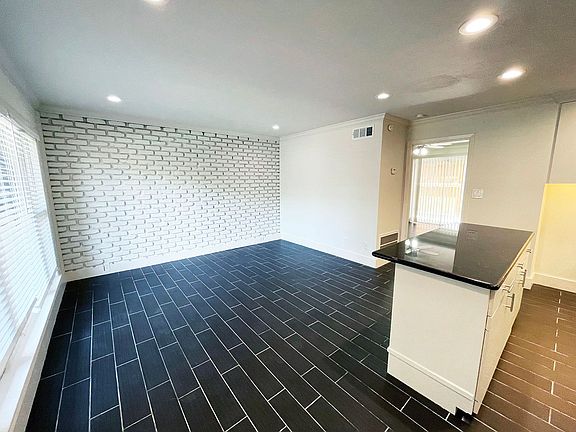 3rd image of 2322 Richton St #4