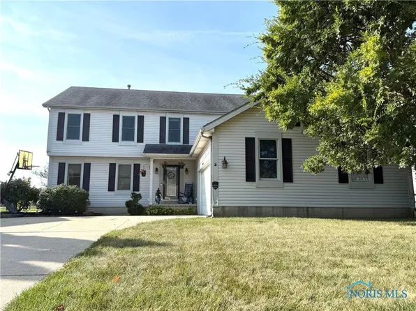 2074 Coe Ct, Perrysburg, OH 43551