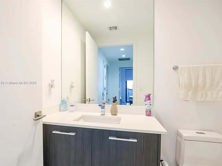 55 SW 9th St #3906 — Photo 29
