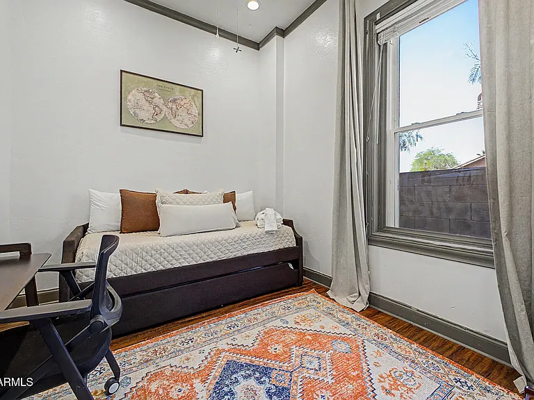 1150 E Pierce St #1 — Photo 7